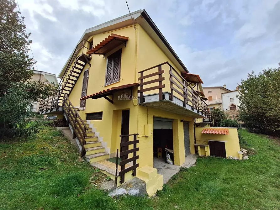 Immagine 4 di Casa indipendente in vendita  in Contrada rocchetta a Castorano