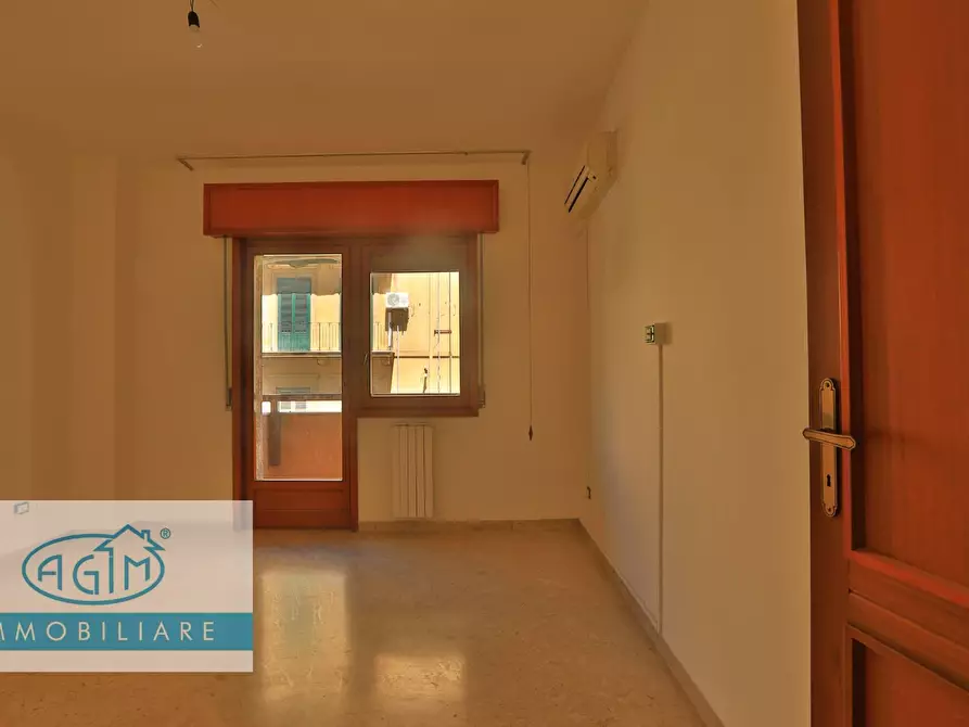 Immagine 16 di Ufficio in affitto  in Via Emanuele Notarbartolo a Palermo