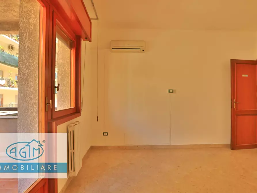 Immagine 20 di Ufficio in affitto  in Via Emanuele Notarbartolo a Palermo