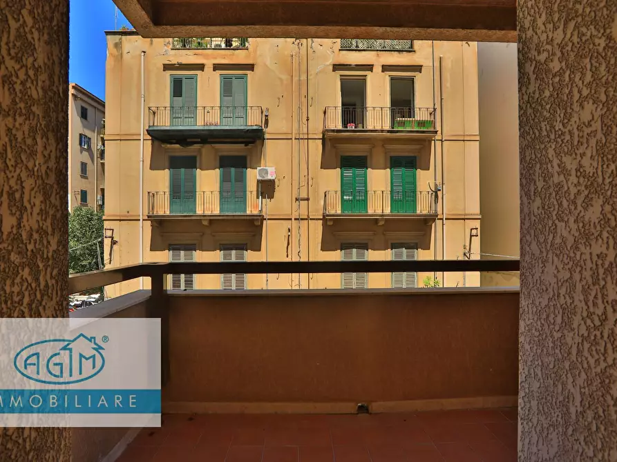 Immagine 25 di Ufficio in affitto  in Via Emanuele Notarbartolo a Palermo