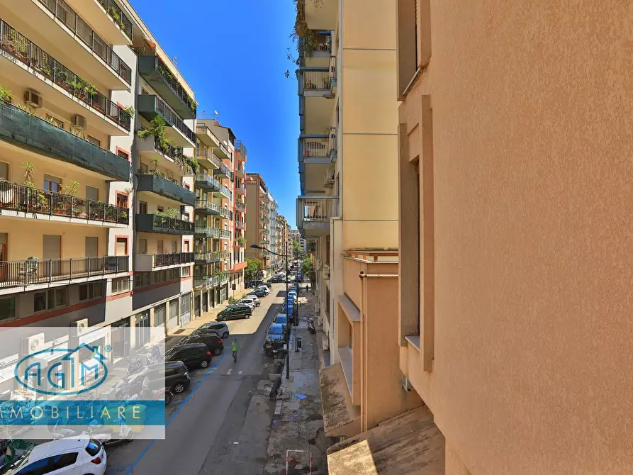 Immagine 28 di Ufficio in affitto  in Via Emanuele Notarbartolo a Palermo