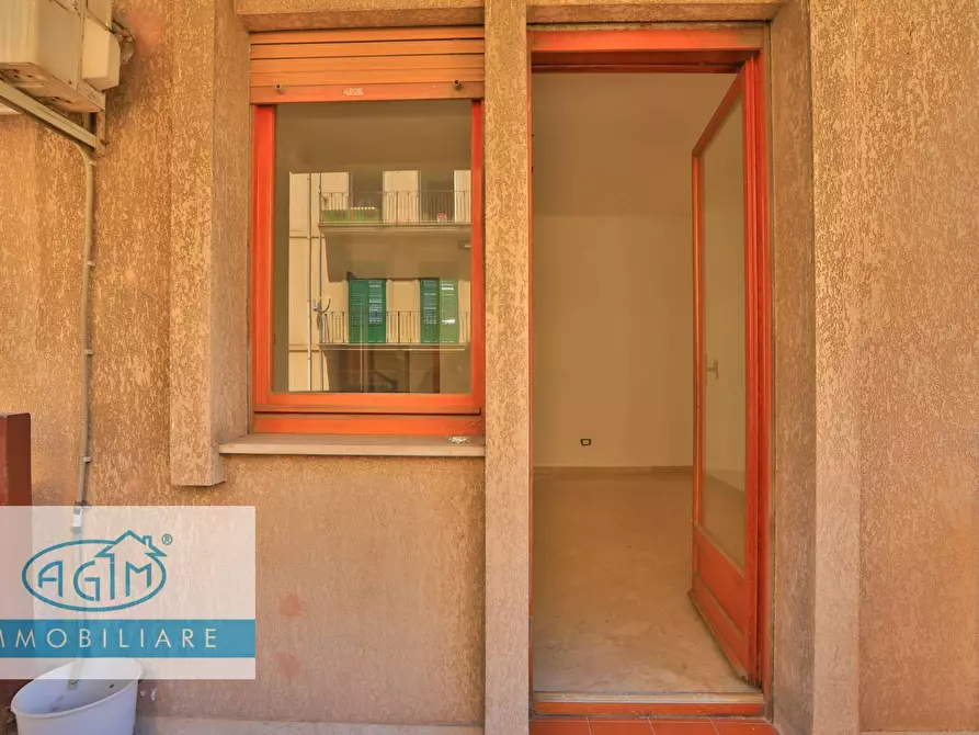 Immagine 29 di Ufficio in affitto  in Via Emanuele Notarbartolo a Palermo