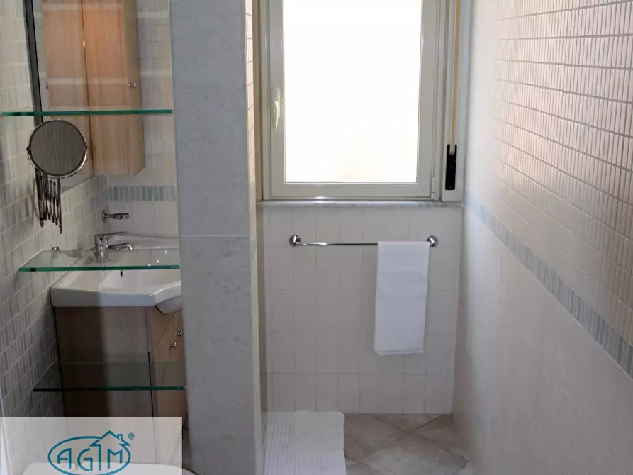 Immagine 16 di Appartamento in vendita  in Via Emerico Amari a Palermo