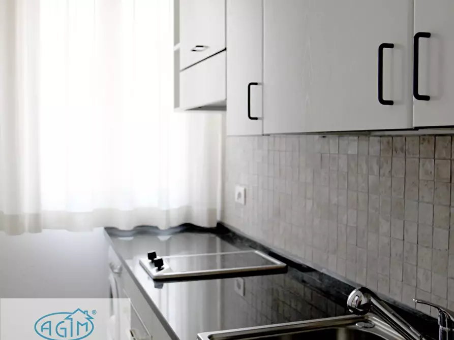 Immagine 27 di Appartamento in vendita  in Via Emerico Amari a Palermo