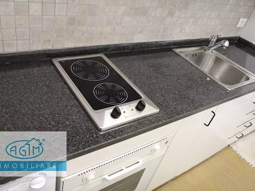 Immagine 29 di Appartamento in vendita  in Via Emerico Amari a Palermo