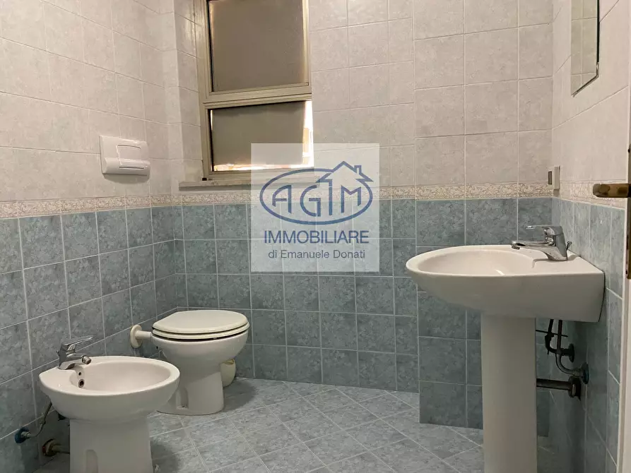 Immagine 17 di Ufficio in affitto  in Piazza Luigi Sturzo a Palermo