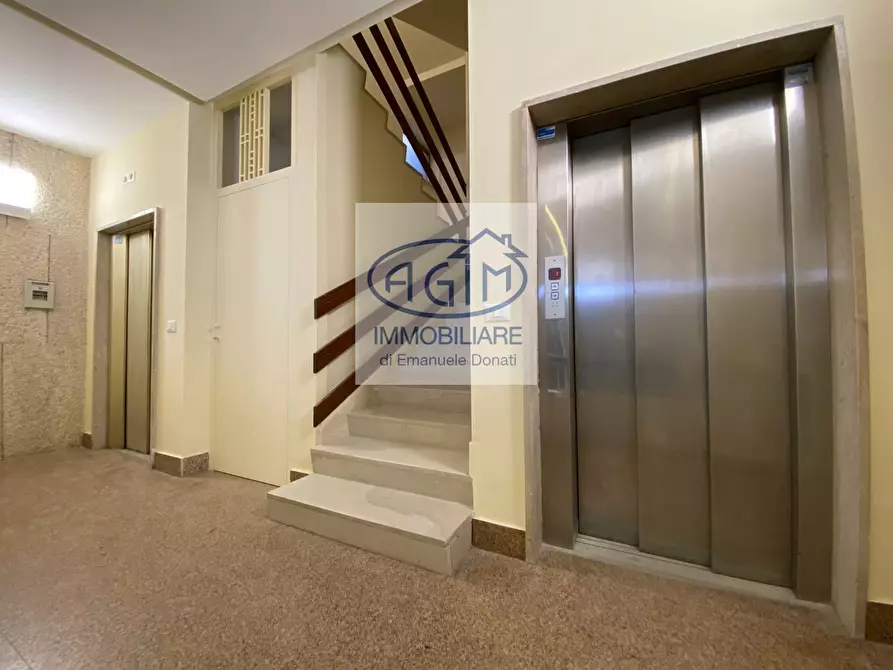 Immagine 3 di Ufficio in affitto  in Piazza Luigi Sturzo a Palermo