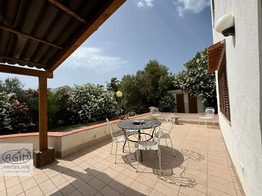 Immagine 19 di Villa in affitto  a Carini