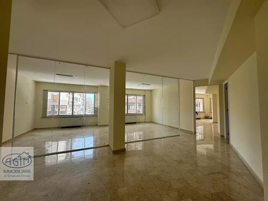 Immagine 25 di Ufficio in affitto  in Piazza Luigi Sturzo a Palermo