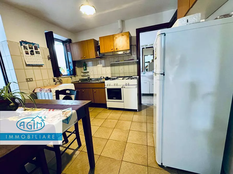 Immagine 11 di Appartamento in vendita  in Via Roma a Santa Marina Salina