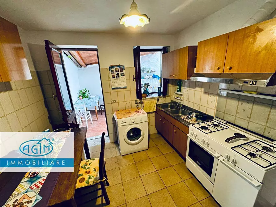 Immagine 9 di Appartamento in vendita  in Via Roma a Santa Marina Salina