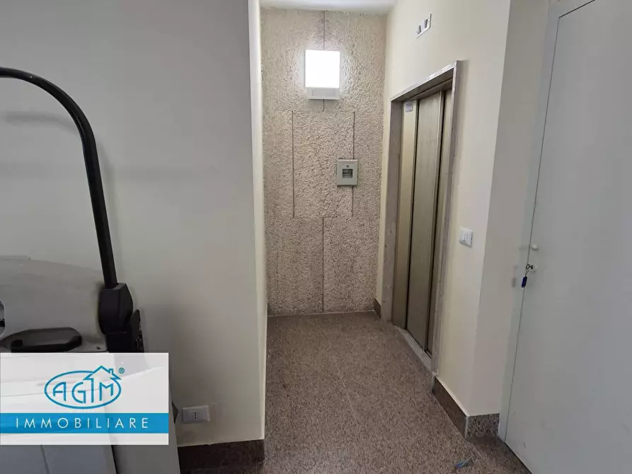 Immagine 29 di Ufficio in affitto  in Piazza Luigi Sturzo a Palermo