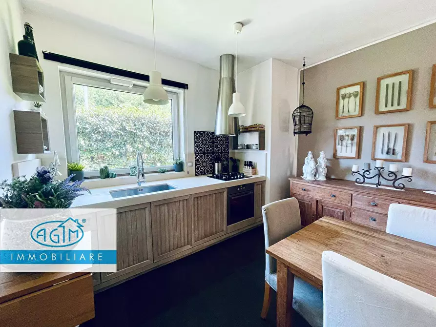 Immagine 8 di Villa in vendita  in Via Chiesazza Sperone a Altavilla Milicia