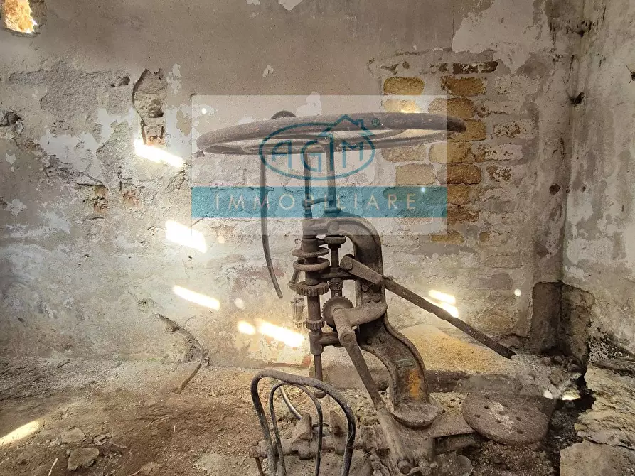 Immagine 14 di Rustico / casale in vendita  in Via Omero a Palermo