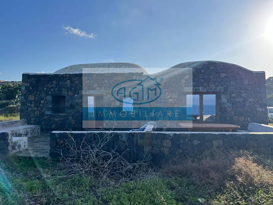 Immagine 23 di Villa in affitto  in Via del Talu a Pantelleria