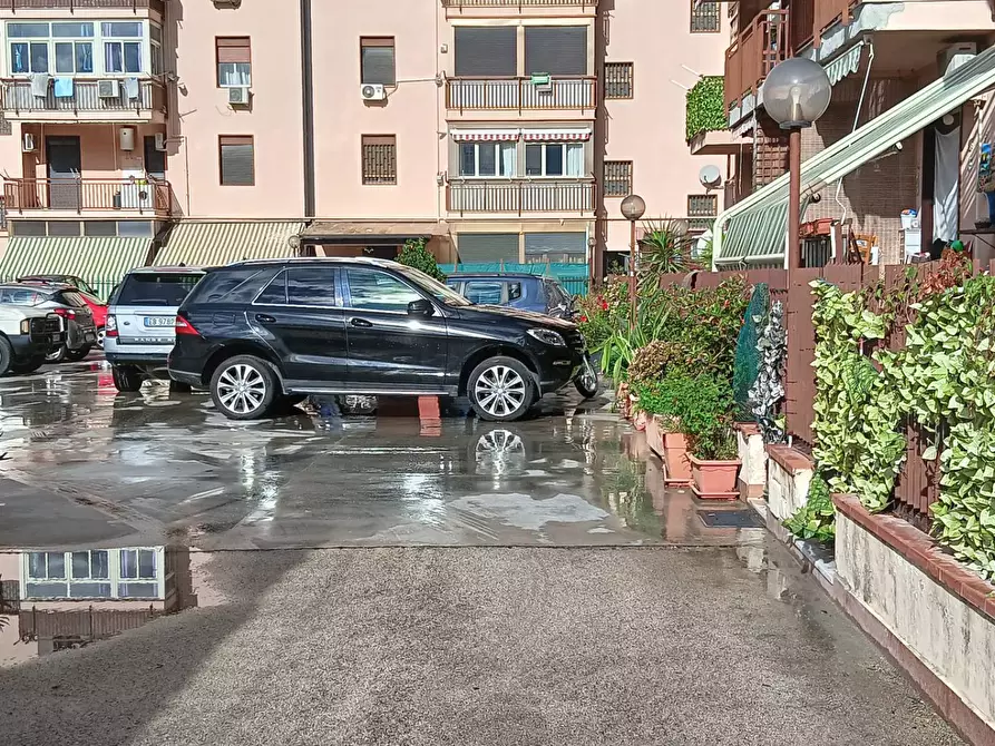 Immagine 3 di Box auto in vendita  in Via Ammiraglio Cagni a Palermo