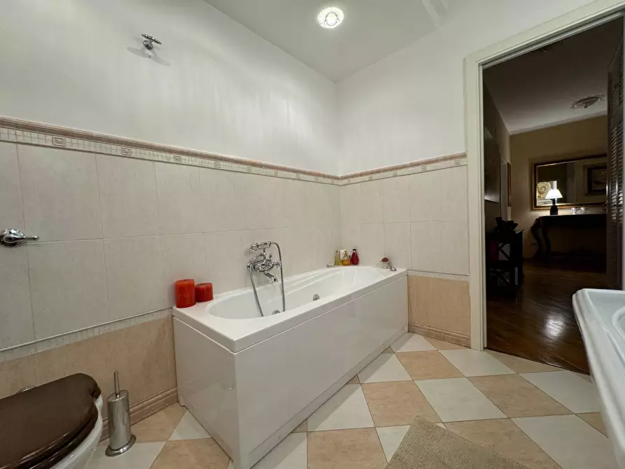 Immagine 28 di Appartamento in affitto  in Via Resuttana a Palermo