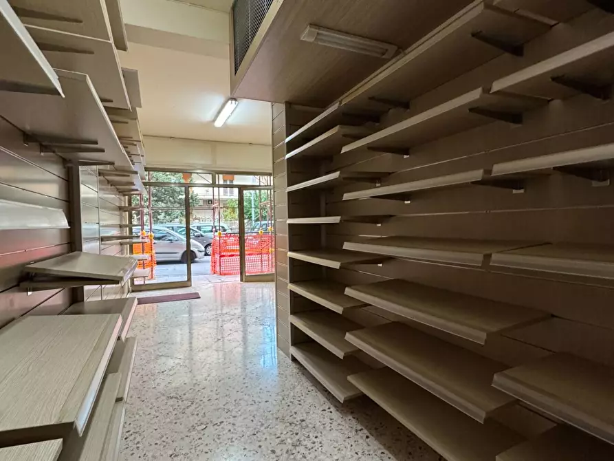 Immagine 13 di Locale commerciale in vendita  in Via Filippo Di Giovanni a Palermo