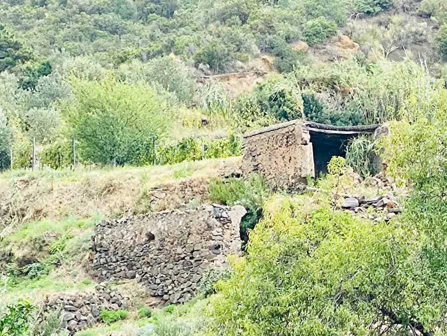 Immagine 13 di Rustico / casale in vendita  in SALINA LENI  ( ME) a Leni