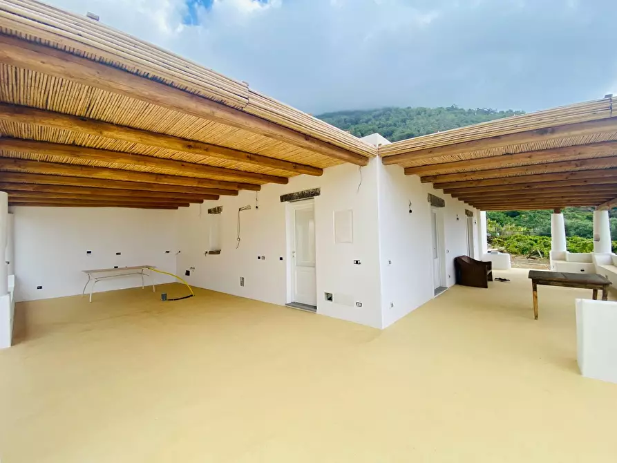 Immagine 28 di Villa in vendita  a Leni