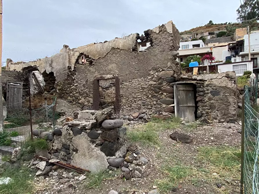Immagine 9 di Rustico / casale in vendita  a Santa Marina Salina