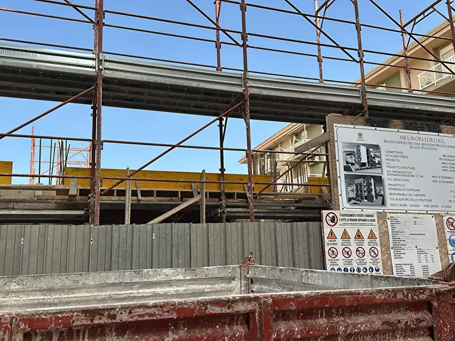 Immagine 3 di Appartamento in vendita  in Via Beniamino Gigli a Palermo