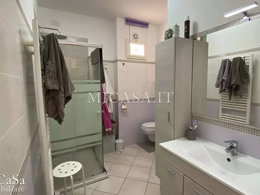 Immagine 11 di Appartamento in affitto  in Viale del Tirreno a Pisa