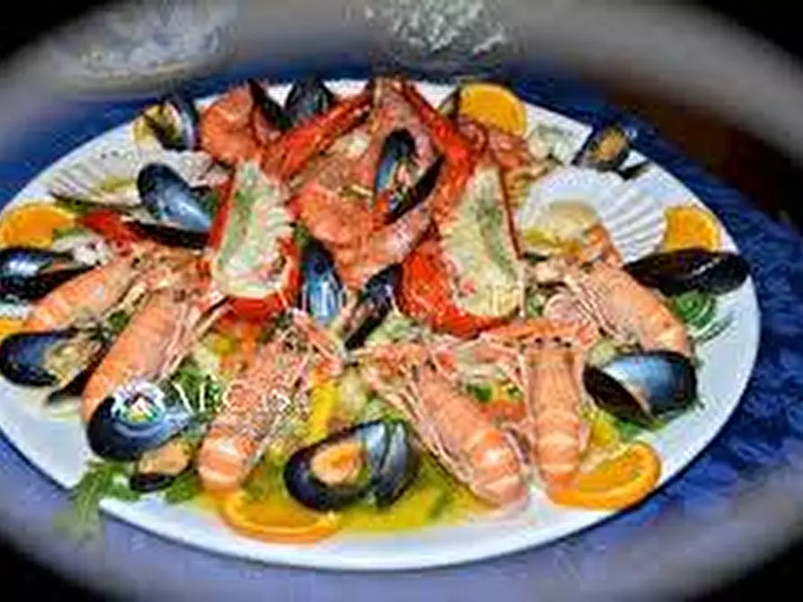 Immagine 21 di Attività commerciale in vendita  in Via Pisorno a Pisa