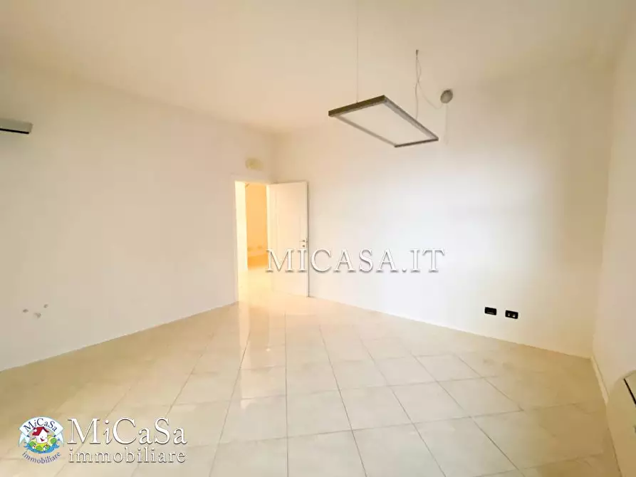 Immagine 6 di Locale commerciale in vendita  in Via Di Capiteta a Pisa