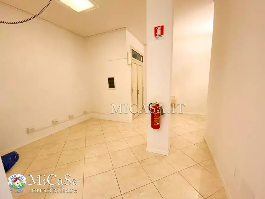 Immagine 8 di Locale commerciale in vendita  in Via Di Capiteta a Pisa