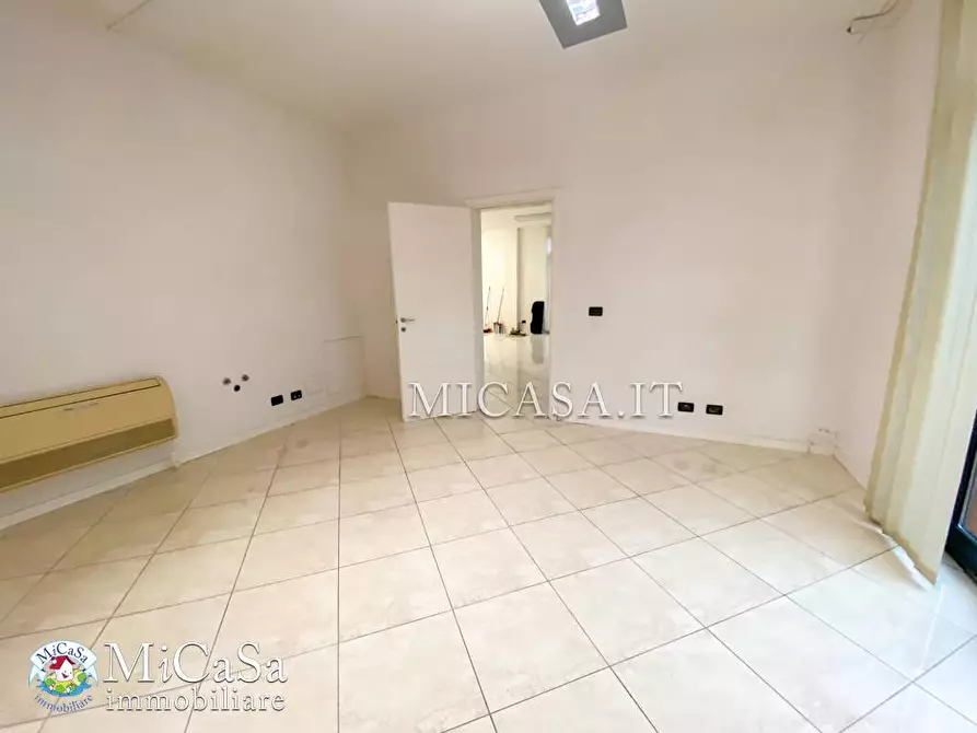 Immagine 7 di Locale commerciale in vendita  in Via Di Capiteta a Pisa