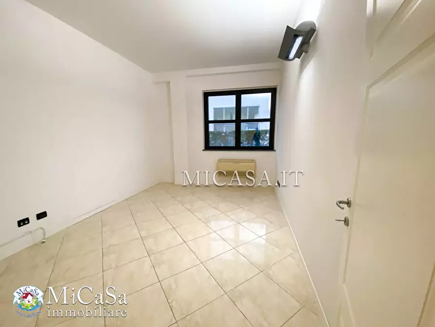 Immagine 5 di Locale commerciale in vendita  in Via Di Capiteta a Pisa