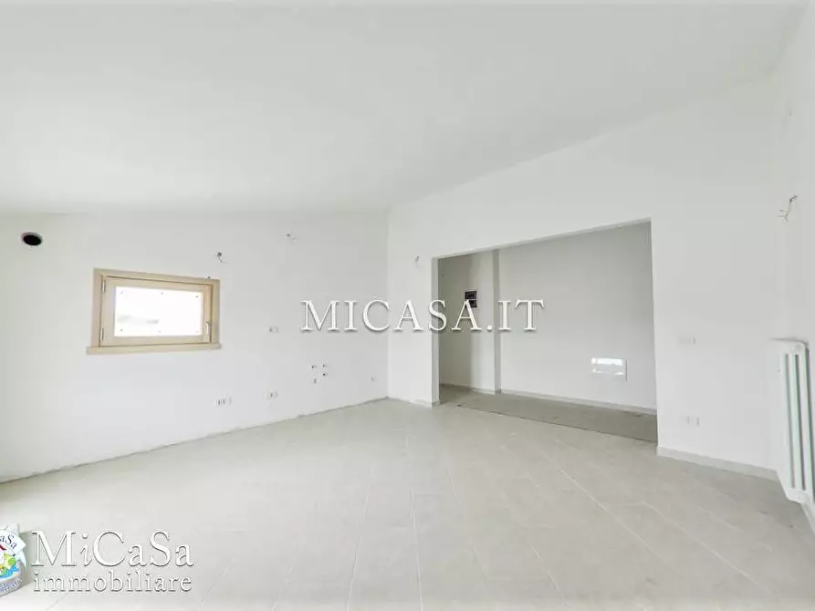 Immagine 5 di Appartamento in vendita  in Via Delle Agavi a Pisa