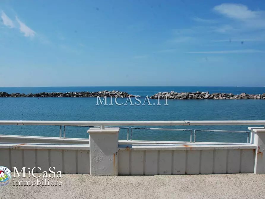 Immagine 4 di Attività commerciale in vendita  in Via Enrico Diacono a Pisa