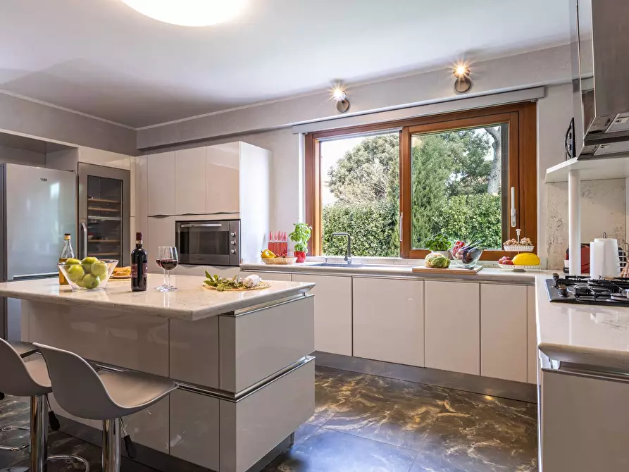 Immagine 20 di Villa in vendita  in via pisorno a Pisa