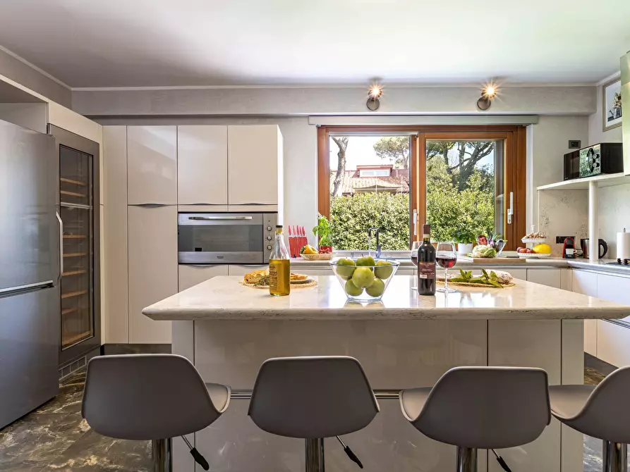 Immagine 21 di Villa in vendita  in via pisorno a Pisa