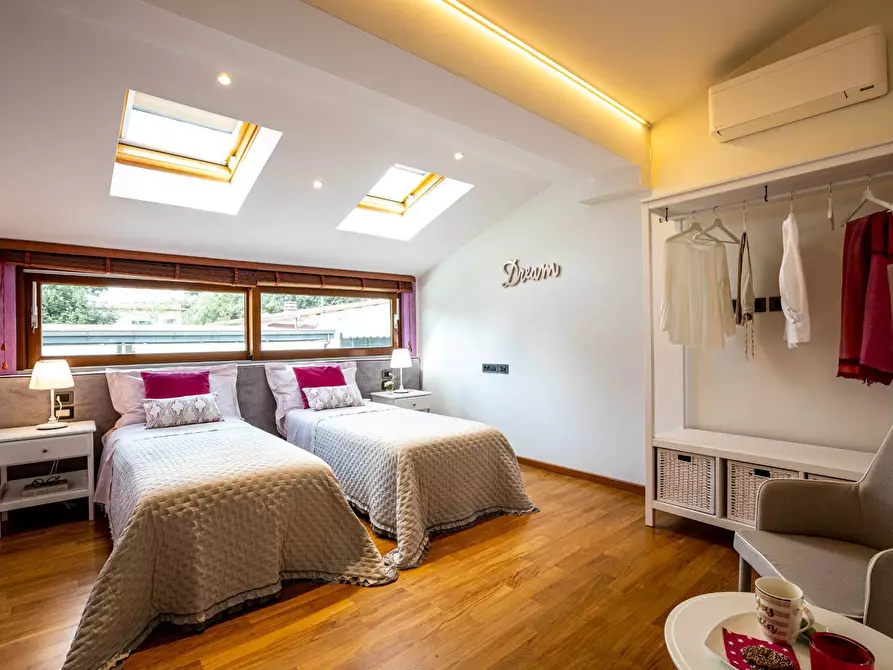 Immagine 25 di Villa in vendita  in via pisorno a Pisa