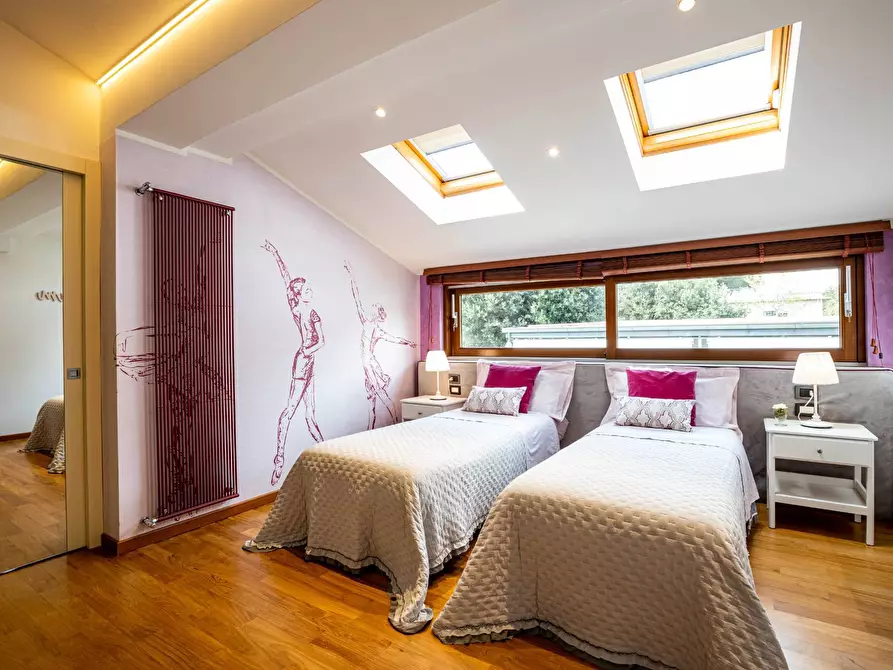 Immagine 26 di Villa in vendita  in via pisorno a Pisa