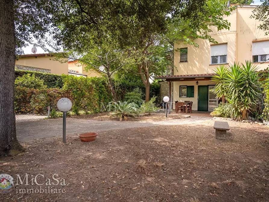 Immagine 4 di Appartamento in vendita  in Via Dei Castagni a Pisa