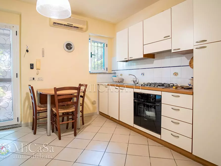 Immagine 16 di Appartamento in vendita  in Via Dei Castagni a Pisa