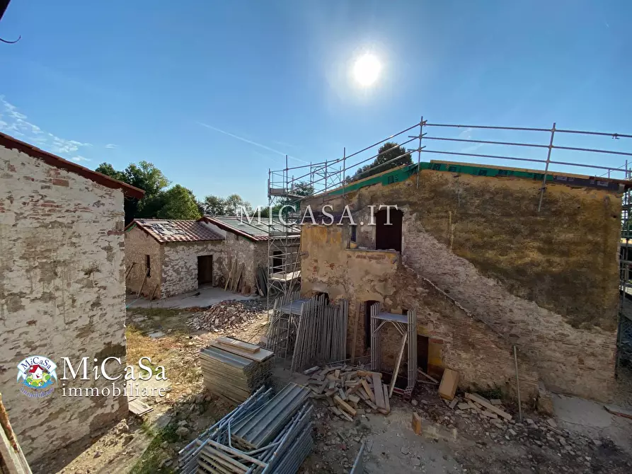 Immagine 7 di Appartamento in vendita  in Via dell'Elba a Pisa