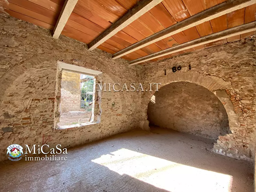 Immagine 5 di Appartamento in vendita  in Via dell'Elba a Pisa