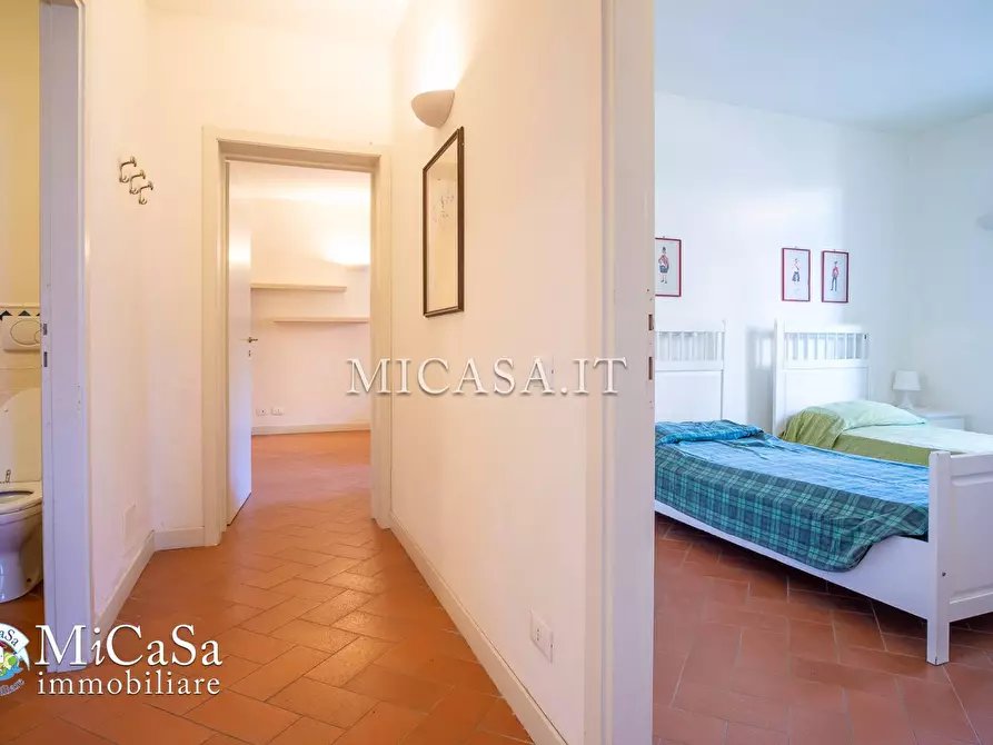 Immagine 9 di Appartamento in vendita  in via delle orchidee a Pisa