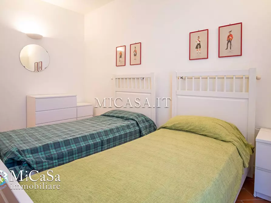 Immagine 11 di Appartamento in vendita  in via delle orchidee a Pisa