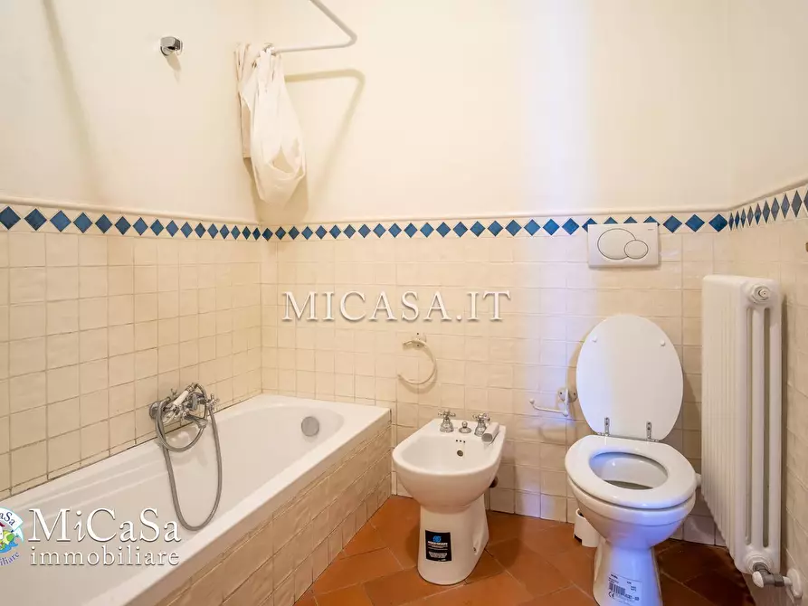 Immagine 16 di Appartamento in vendita  in via delle orchidee a Pisa