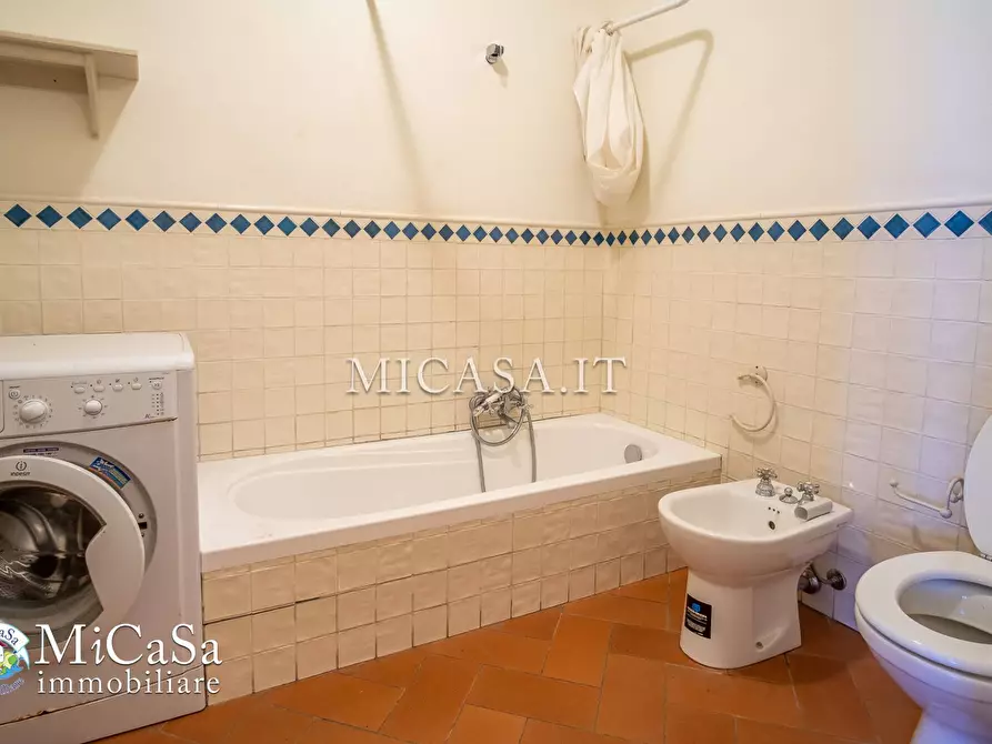 Immagine 15 di Appartamento in vendita  in via delle orchidee a Pisa