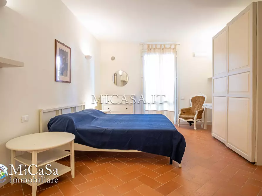 Immagine 19 di Appartamento in vendita  in via delle orchidee a Pisa