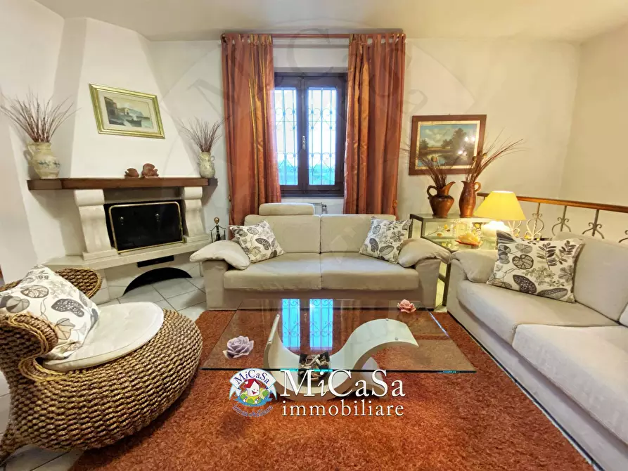 Immagine 4 di Casa bifamiliare in vendita  in Via Delle Lenze a Pisa