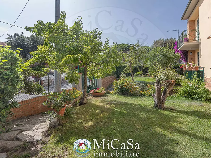 Immagine 5 di Casa bifamiliare in vendita  in Via Degli Allori a Pisa