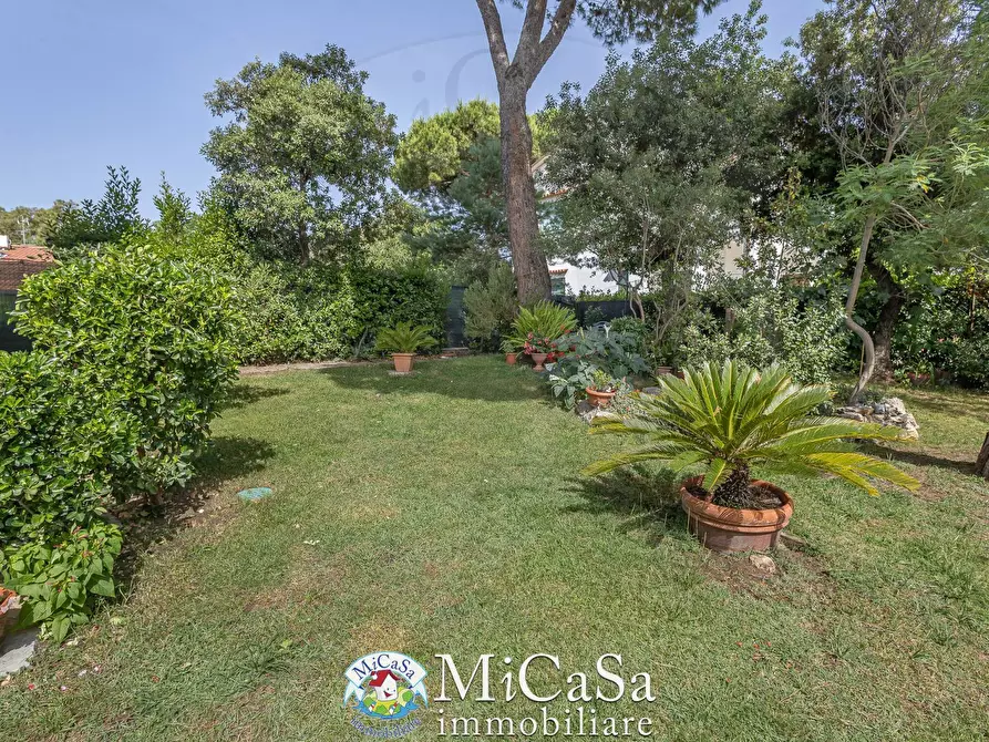 Immagine 6 di Casa bifamiliare in vendita  in Via Degli Allori a Pisa